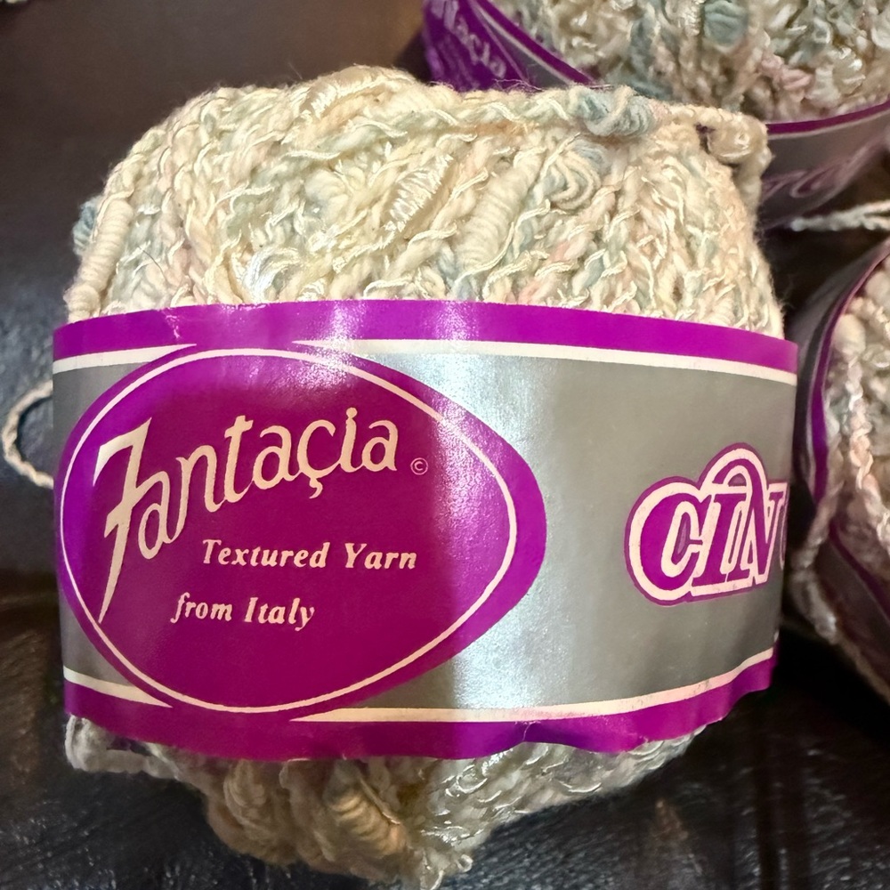 Textured Yarn - Cream